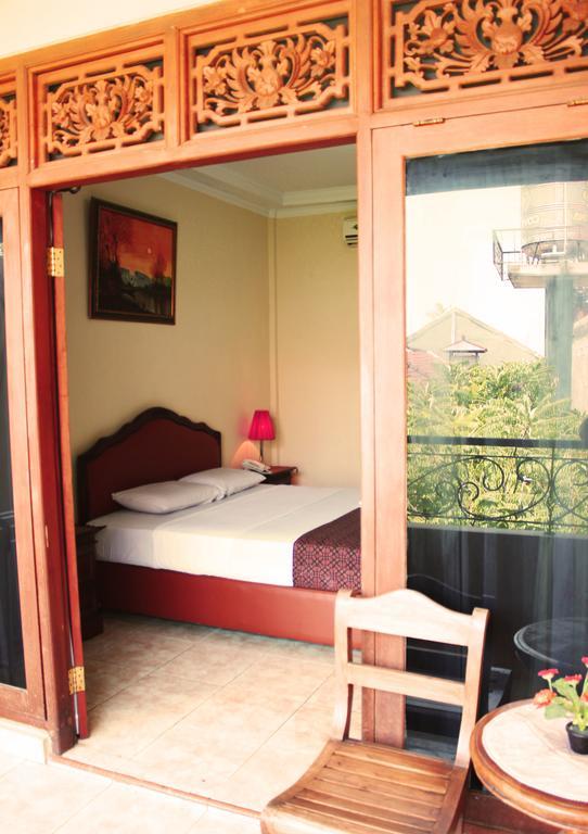 Hotel Puri Nusantara Kuta Lombok Exterior foto